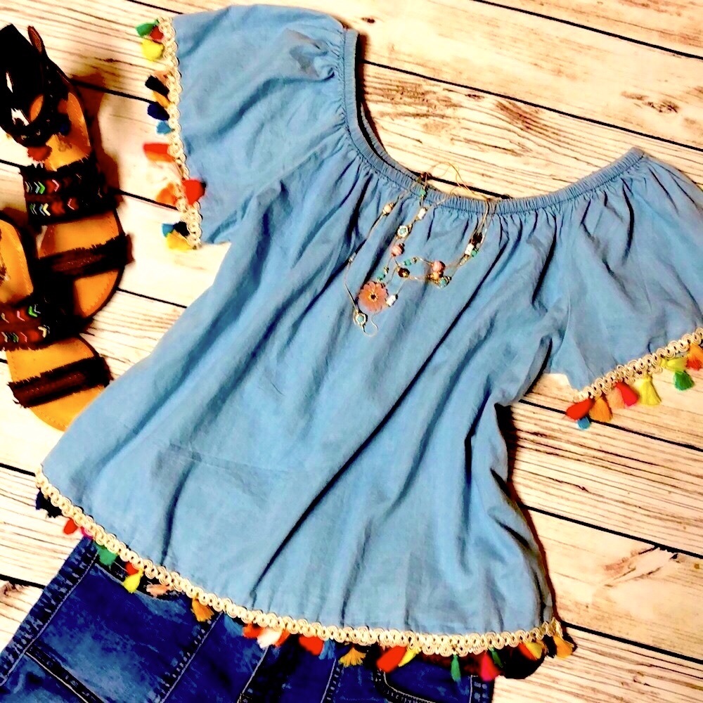 NWT Colorful Fringe Boho Tassel Pullover Top
